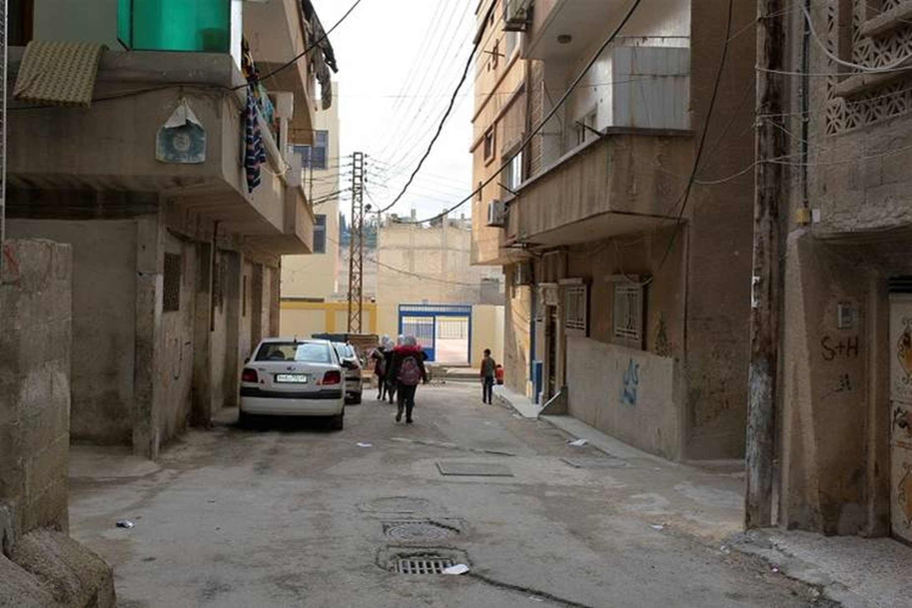 لجنة التنمية في مخيم العائدين بحماة تبدأ تسجيل بيانات اللاجئين تمهيداً للمعونات