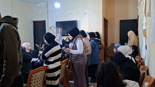 مخيم نهر البارد شمالي لبنان يحتضن النازحين واللجنة الشعبية تباشر عملية الإحصاء