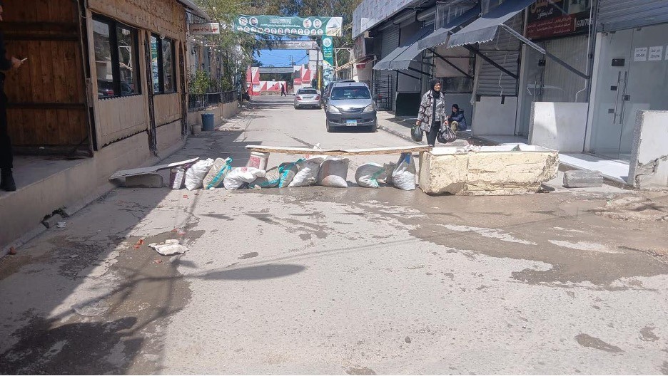 استمرار إغلاق مداخل مخيم عين الحلوة وعائلة المغدور تنفي مسؤوليتها