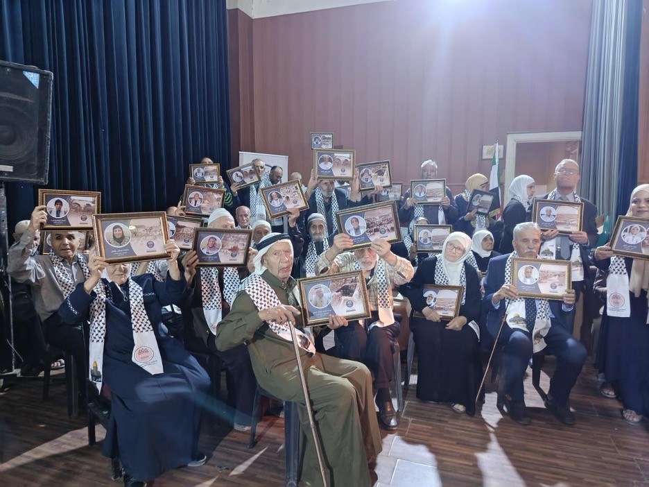 مخيم النيرب يكرّم 82 من شهود النكبة ويجدد التمسك بالعودة