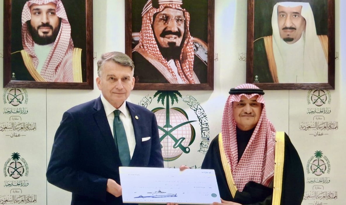 السعودية تقدم مليوني دولار لدعم برامج "أونروا" وعملياتها