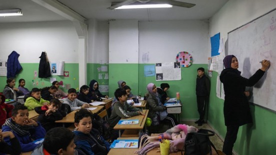 طلاب "أونروا" في صيدا يطالبون باعتماد علامات (3PT)  كنتيجة نهائية وإنهاء العام الدراسي