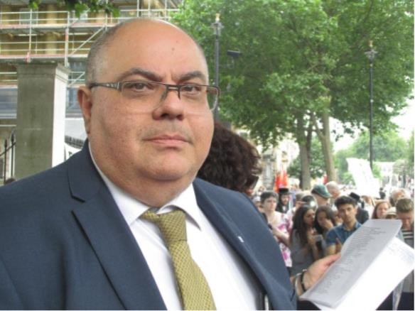 أكاديمي فلسطيني يفوز بمقعد في برمنغهام متعهداً بدعم المقاطعة