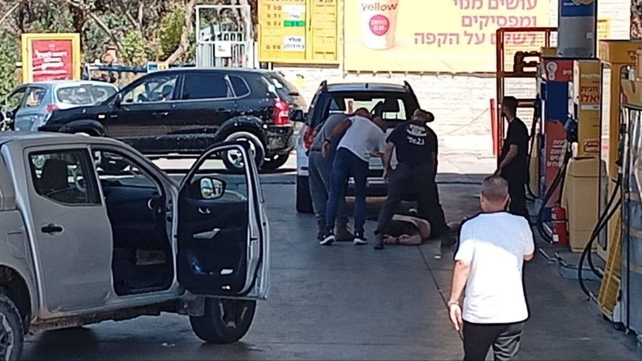 قتيل و6 إصابات في عملية إطلاق نار قرب قلقيلية بالداخل الفلسطيني المحتل