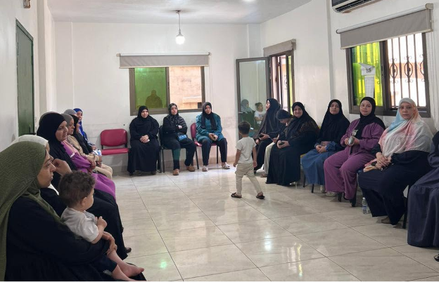جلسة دعم نفسي لأمهات في مخيم البرج الشمالي لتعزيز التعافي بعد الحرب