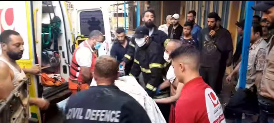 وفاة سيدة وإجلاء أربعة أشخاص إثر حريق في مبنى سكني داخل مخيم نهر البارد