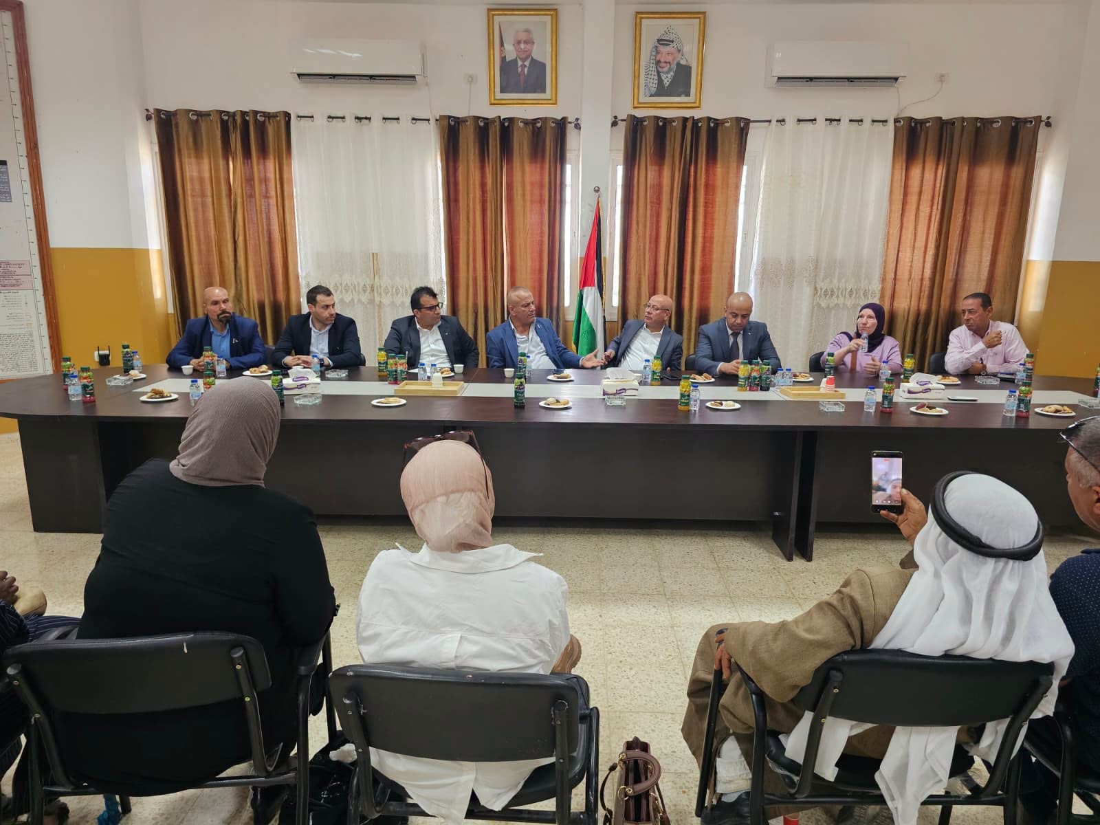 أبو هولي: تعزيز صمود اللاجئين وتحسين الخدمات في المخيمات أولوية وطنية