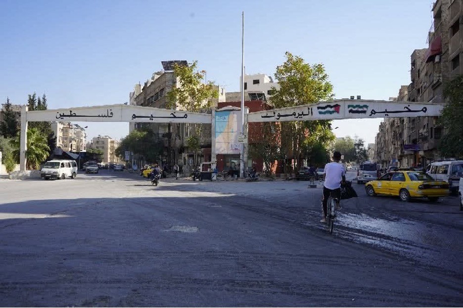 بدء تزفيت شوارع مخيم اليرموك ضمن خطة لتحسين الخدمات وتأهيل البنية التحتية