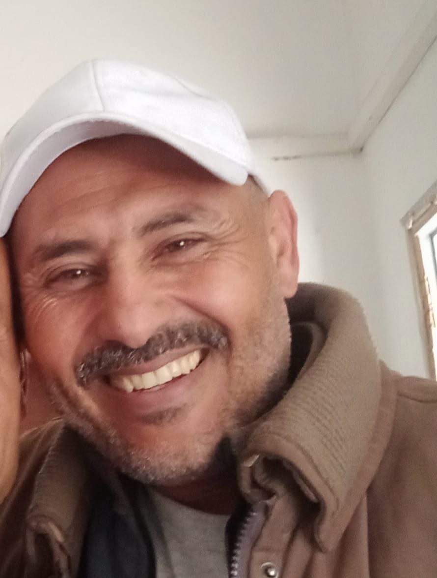 اتحاد موظفي "أونروا" في غزة ينعى المعلم نبهان العمصي ويطالب بحماية دولية للعاملين