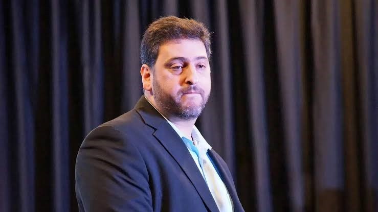 قاضٍ أمريكي يقضي بعدم قانونية تفتيش ومصادرة هواتف الناشط الفلسطيني أسامة أبو إرشيد