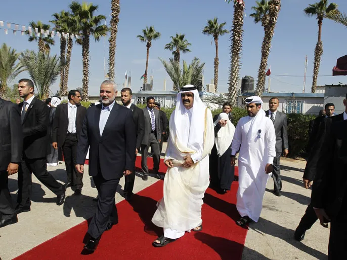المستوى الرسمي والفصائلي الفلسطيني يقدم التعازي بالأمير الوالد في قطر حمد بن خليفة آل ثاني