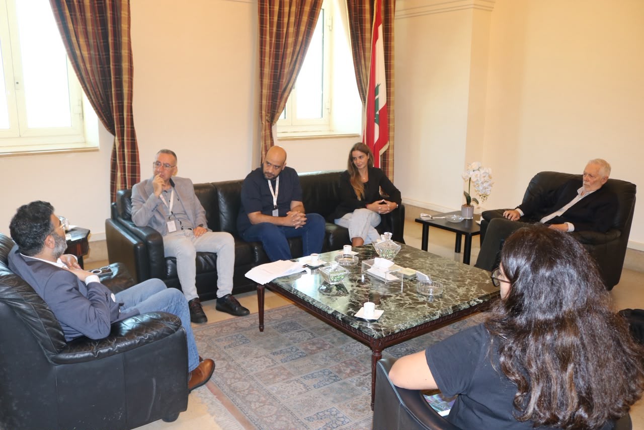 وفد إعلامي فلسطيني يبحث مع لجنة الحوار اللبناني الفلسطيني تداعيات قانون الإعلام على الفلسطينيين