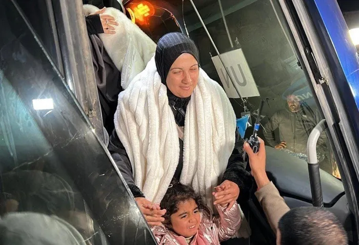 الأمم المتحدة: فلسطينيون عائدون إلى غزة تعرضوا للضرب والتفتيش المهين ومصادرة ممتلكاتهم