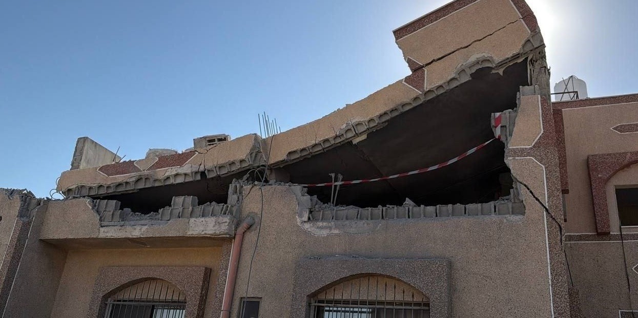 قوات الاحتلال تفجر منزل شهيد في نابلس وتصعّد الاقتحامات والاعتقالات بالضفة الغربية