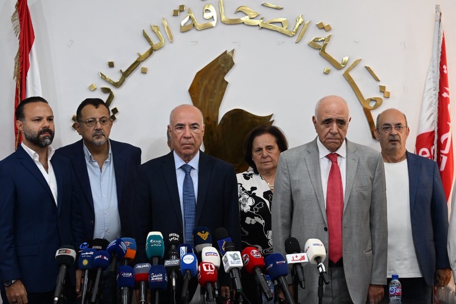 قانون الإعلام اللبناني يواجه رفضاً نقابياً بسبب مواد تتيح سجن الصحفيين
