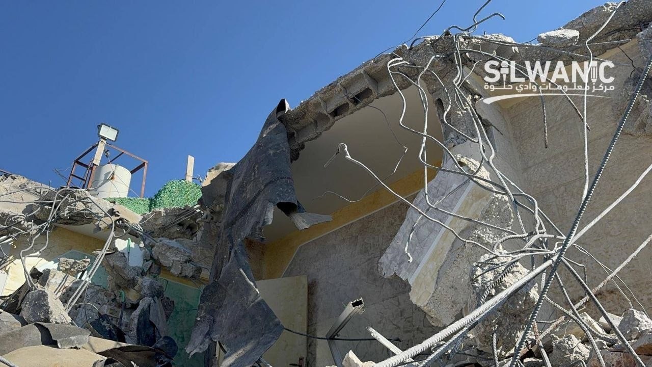 الاحتلال يواصل هدم المنازل في القدس ويوزع إخطارات جديدة في جبع