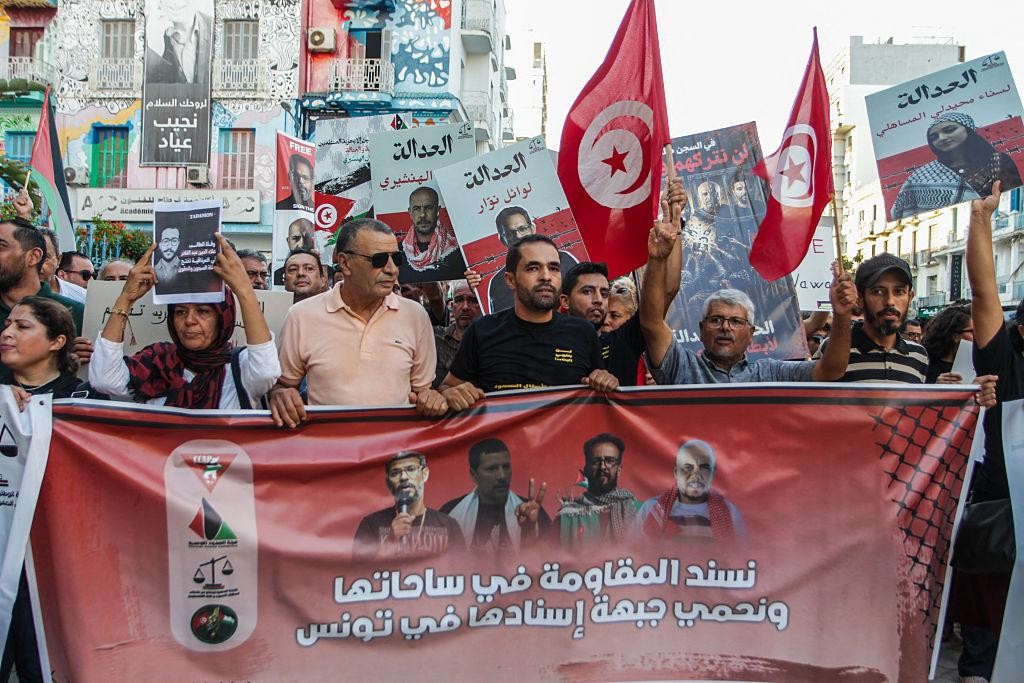 تونس تواصل احتجاز 4 من ناشطي اسطول الصمود وإضراب عن الطعام يهدد حياة أحدهم