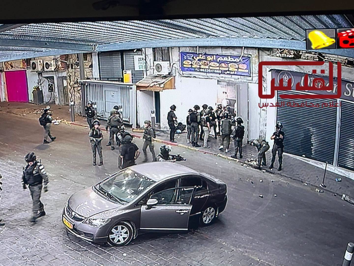 الاحتلال يشن عملية عسكرية واسعة ويحاصر عناتا ومخيم شعفاط ويعتقل نحو 100 فلسطيني