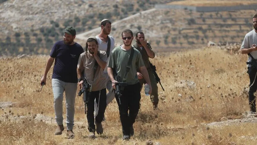 الاحتلال يحاصر الرأس الأحمر لليوم الثامن ويعزل 47 عائلة فلسطينية