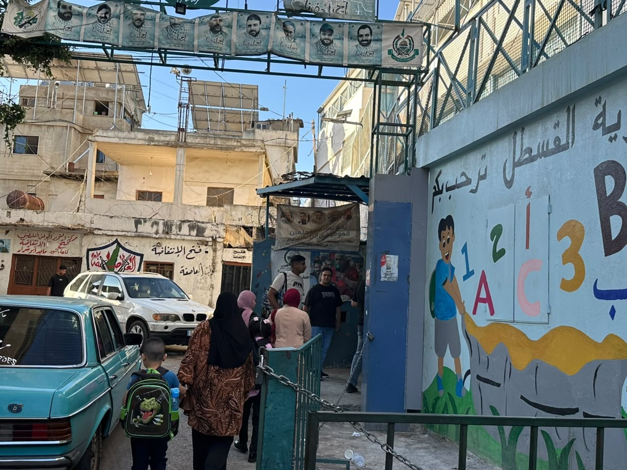 طلاب "أونروا" في لبنان يعودون إلى مقاعدهم وسط أعباء مضاعفة عن السنوات الفائتة